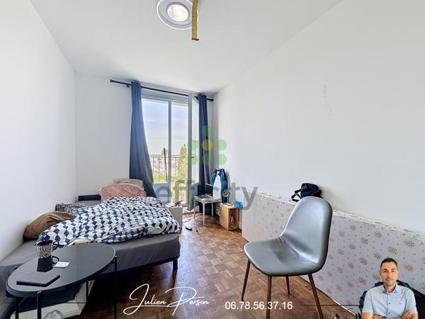 Appartement
         4 pièces
        - 56 m² 105 000 € *