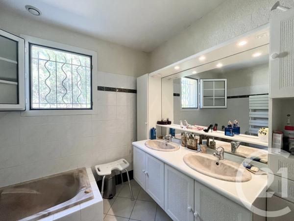 Maison à vendre  5 pièces - 148,09 m 2   ST TROJAN LES BAINS  - 17