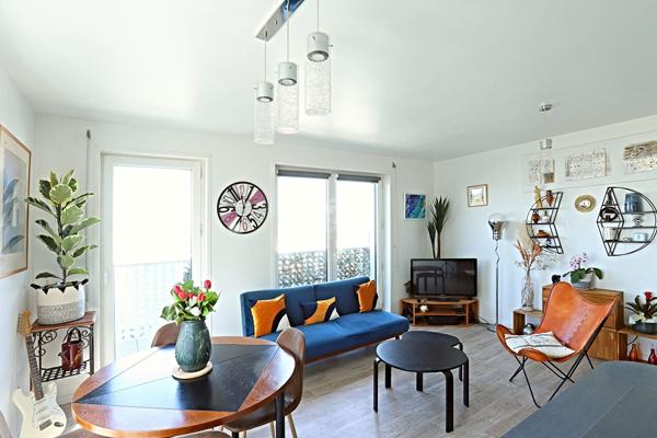 Appartement Nanterre 5 pièce(s) 100 m2 570 000 € **  - Référence  15372