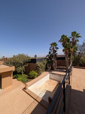 A Vendre Villa Contemporaine à Terminer - Route de Fès - À seulement 15 km de Marrakech