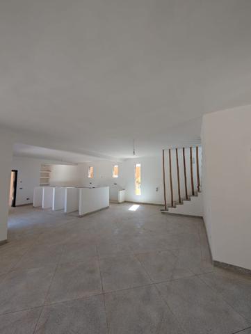 A Vendre Villa Contemporaine à Terminer - Route de Fès - À seulement 15 km de Marrakech