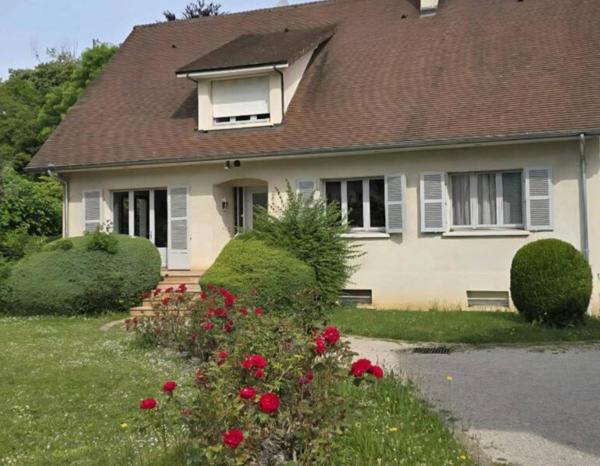 Bien rare à Voiteur avec vue sur Château-Chalon