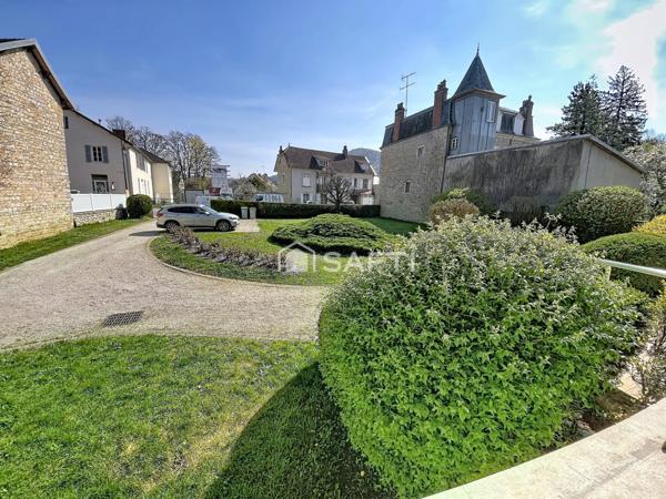 Bien rare à Voiteur avec vue sur Château-Chalon