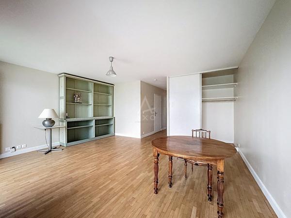 APPARTEMENT REZ-DE-JARDIN - 42 m² + JARDIN PRIVATIF - ACCÈS PMR - PARIS 18e / JULES JOFFRIN