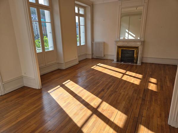 29600 MORLAIX Appartement Morlaix 5 pièce(s) 124 m2