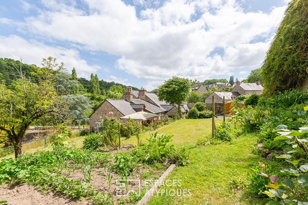 Maison en pierre rénovée centre historique de Moncontour