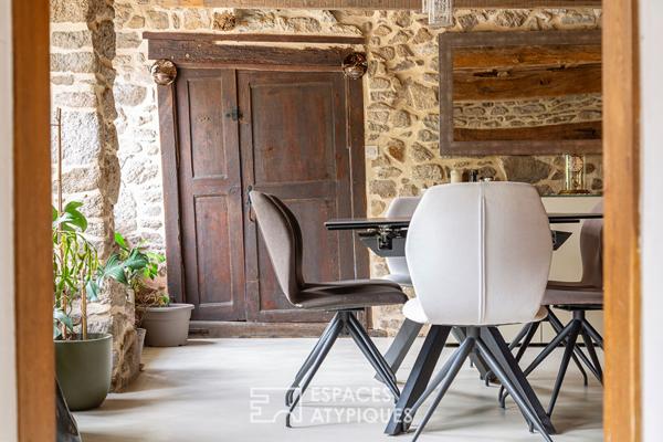 Maison en pierre rénovée centre historique de Moncontour