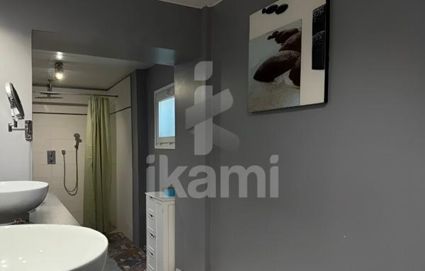 Belle et grande maison à Lens-Lestang