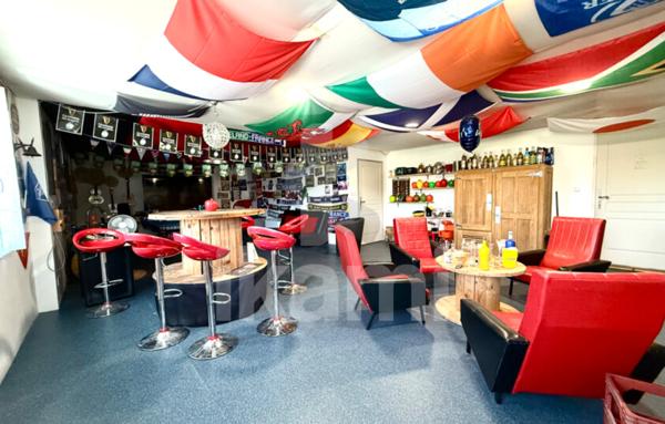 Belle et grande maison à Lens-Lestang