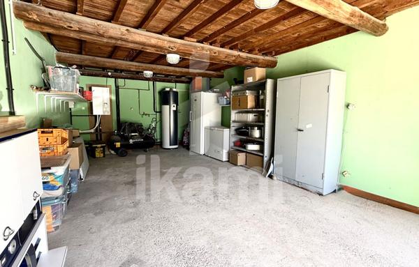 Belle et grande maison à Lens-Lestang