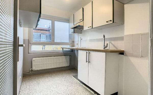 Appartement à louer    1 pièce •  Joinville-le-Pont