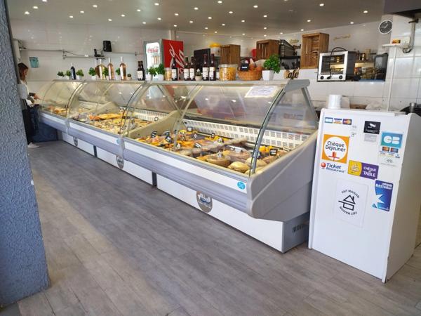 GARD (30) LE GRAU−DU−ROI (30240) Fonds de commerces à vendre Traiteur, Boucherie, 2 magasins/boutiques de vente.