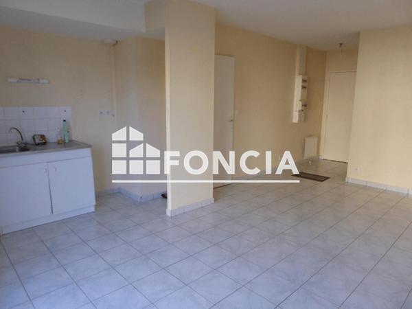 Location Appartement 2 pièces 46.23 m² - 62 AVENUE JEAN JAURES Laval 53000