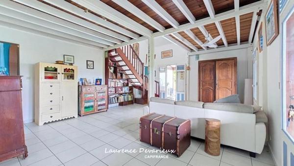 Maison à vendre 4 pièces GOYAVE (971)