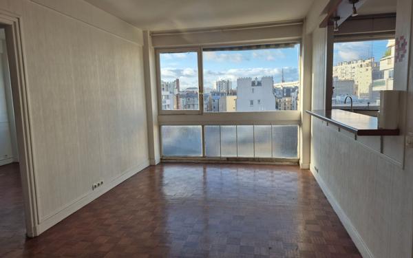 Appartement à vendre    2 pièces • 42,76 m2 Paris 13