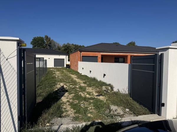 Maison moderne toute neuve