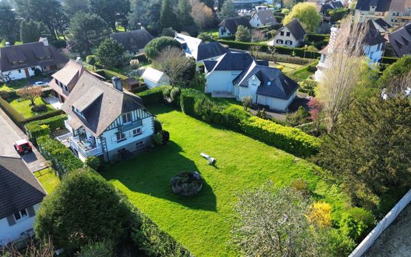 Maison à vendre    7 pièces • 209 m2 Touques