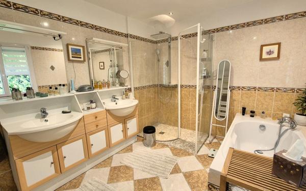 Maison à vendre    5 pièces • 120 m2 Rouen