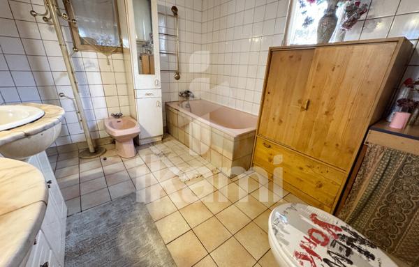 Maison a rénover entièrement