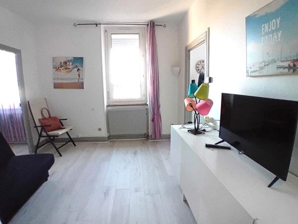 11100 NARBONNE A LOUER T2 MEUBLE CENTRE VILLE NARBONNE PROCHE MEDIATHEQUE