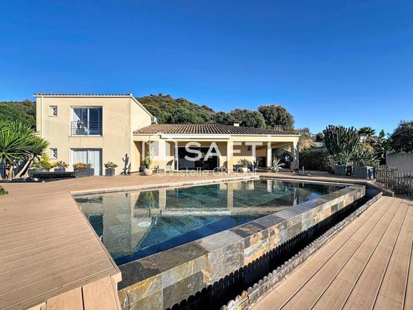 Maison d architecte 220m2 et garage 76 m2