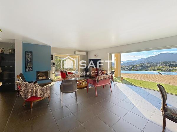 Maison d architecte 220m2 et garage 76 m2