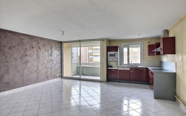 Appartement à vendre    3 pièces • 74,34 m2 Bourgoin-Jallieu