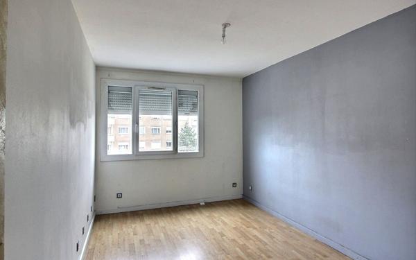 Appartement à vendre    3 pièces • 74,34 m2 Bourgoin-Jallieu
