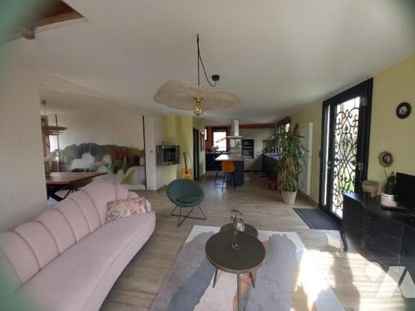 Aux portes de SOISSONS, proche du Golf 