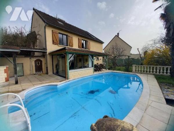 Aux portes de SOISSONS, proche du Golf 