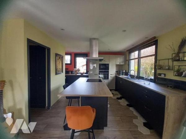 Aux portes de SOISSONS, proche du Golf 