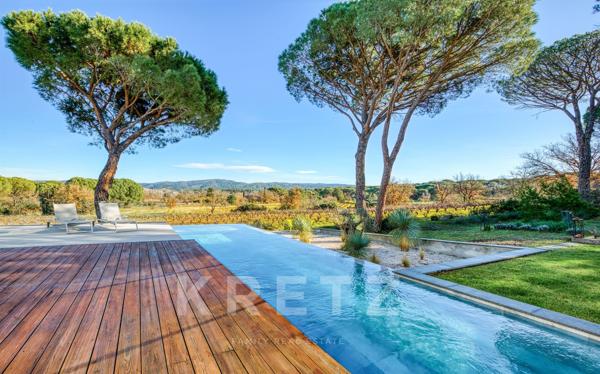 Villa contemporaine dans les vignes