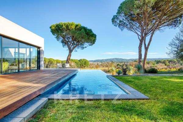 Villa contemporaine dans les vignes