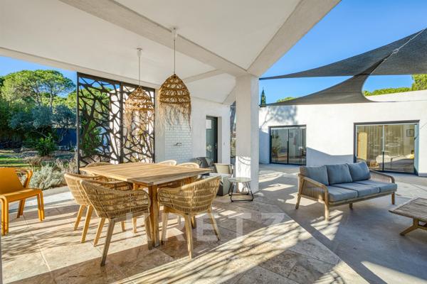 Villa contemporaine dans les vignes