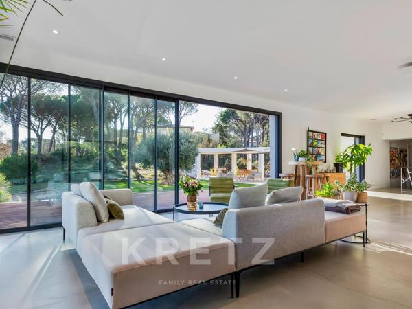 Villa contemporaine dans les vignes