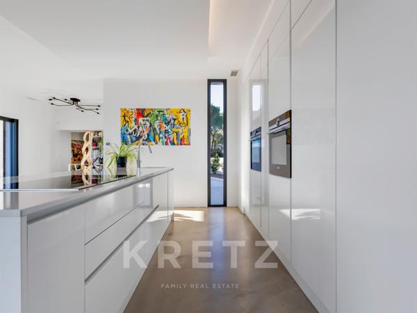 Villa contemporaine dans les vignes