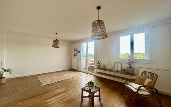 Appartement à vendre    3 pièces • 63 m2 Tassin-la-Demi-Lune