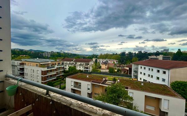 Appartement à vendre    3 pièces • 63 m2 Tassin-la-Demi-Lune