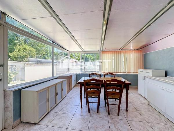 Maison de plain-pied 104m² environ située dans un environnement calme