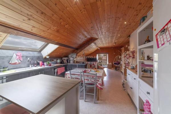 Vente                                                      Immeuble
                        
                                         309 m2                     à Le Russey