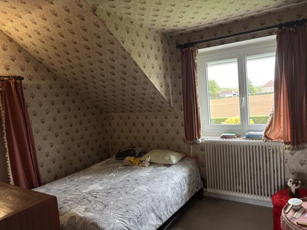 Cérilly – Maison de campagne avec dépendance sur un terrain de 3276 m² Cérilly (03350)