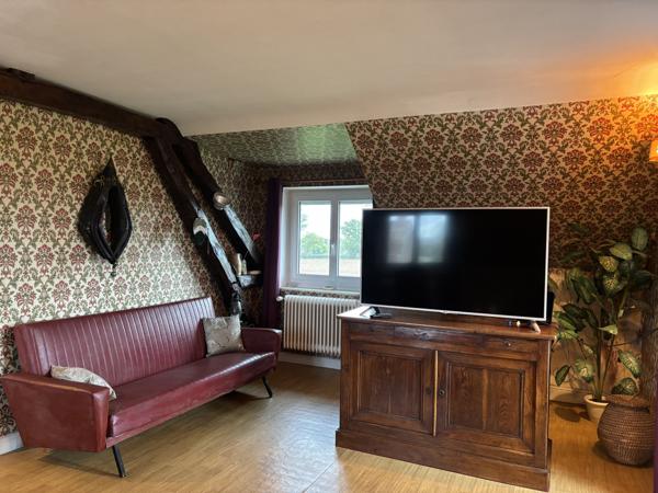 Cérilly – Maison de campagne avec dépendance sur un terrain de 3276 m² Cérilly (03350)