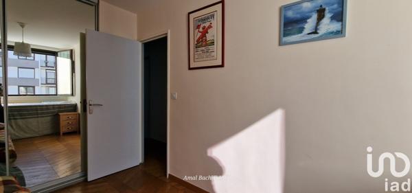 Appartement 3 pièces de 66 m² à Paris (75012)