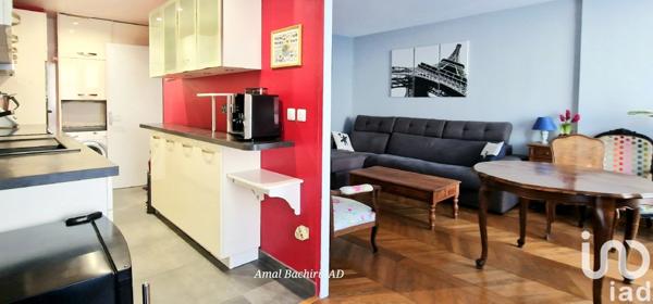 Appartement 3 pièces de 66 m² à Paris (75012)