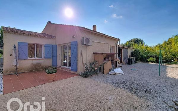Maison à vendre    6 pièces •  Le Beausset