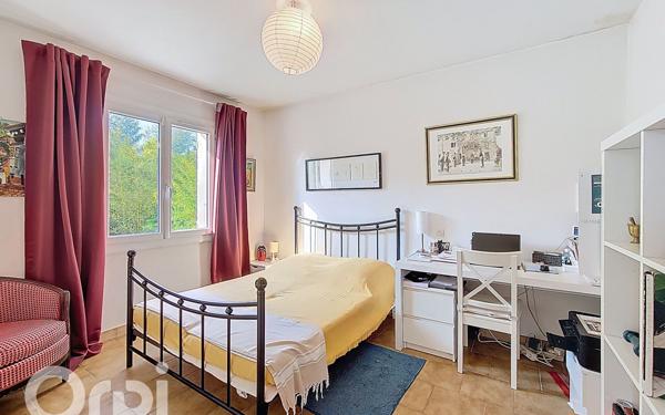 Maison à vendre    6 pièces •  Le Beausset