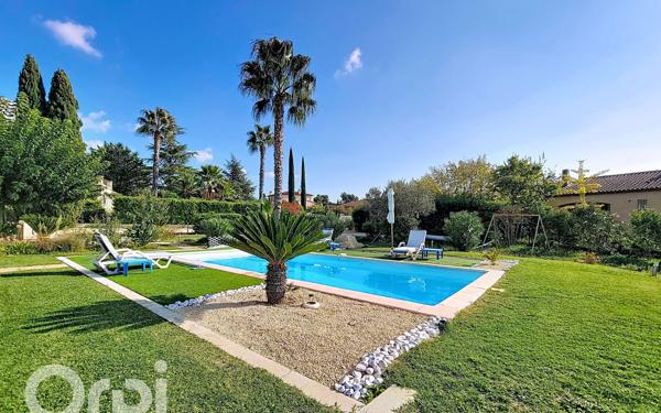 Maison à vendre    6 pièces •  Le Beausset