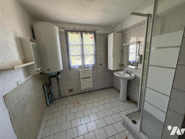 Maison mitoyenne à rénover au Vaudreuil