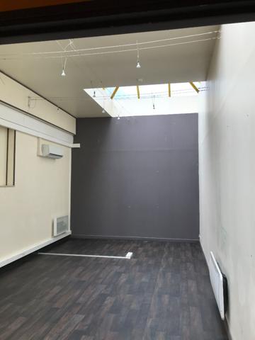 A VENDRE -BUREAUX / SURFACE DE VENTE / STOCKAGE - CENTRE VILLE FOURCHAMBAULT