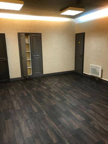 A VENDRE -BUREAUX / SURFACE DE VENTE / STOCKAGE - CENTRE VILLE FOURCHAMBAULT